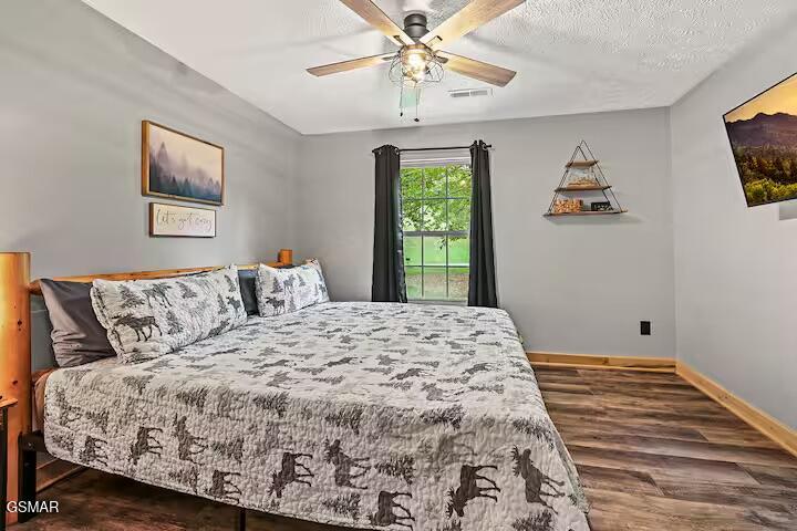 Sevierville, Tennessee, 37876, United States, 3 Bedrooms Bedrooms, ,2 BathroomsBathrooms,Residential,For Sale,1977531