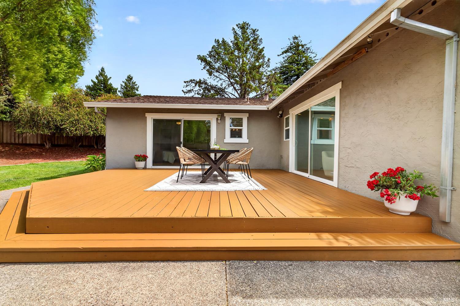 Petaluma, California, 94954, United States, 4 Bedrooms Bedrooms, ,2 BathroomsBathrooms,Residential,For Sale,2048082