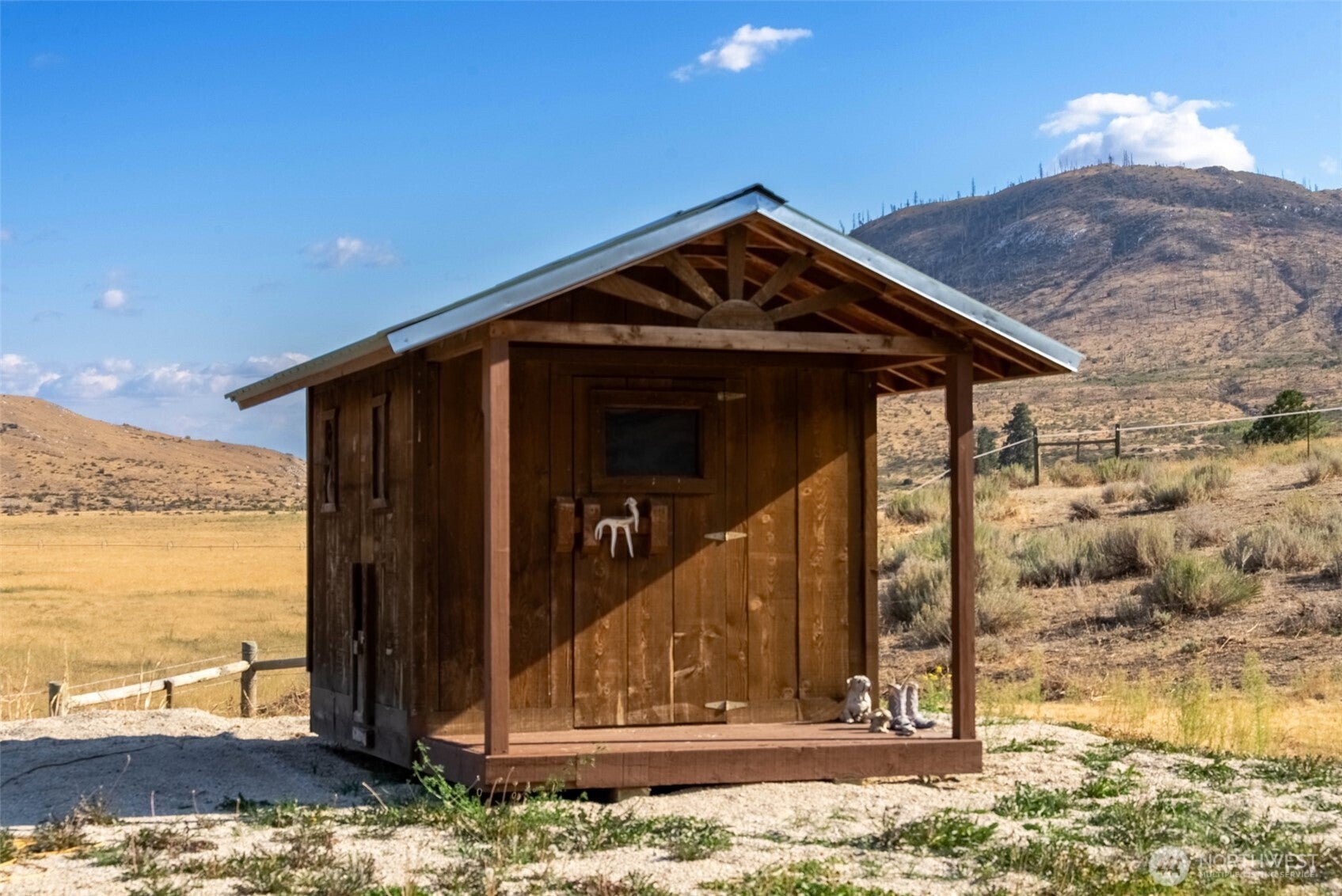 Malott, Washington, 98829, United States, 3 Bedrooms Bedrooms, ,1 BathroomBathrooms,Residential,For Sale,1989338