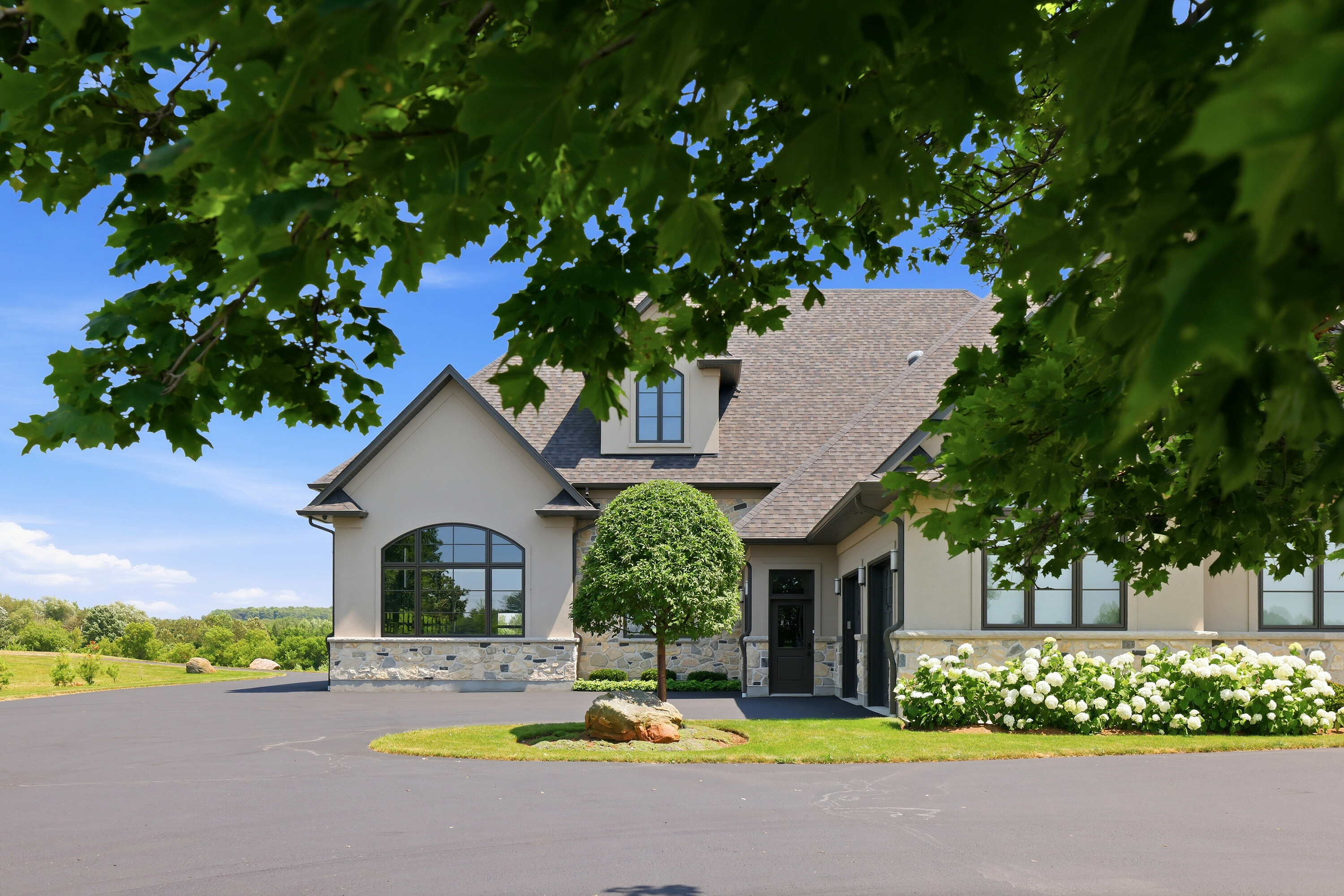  Custom Elegance Home - 物件實景