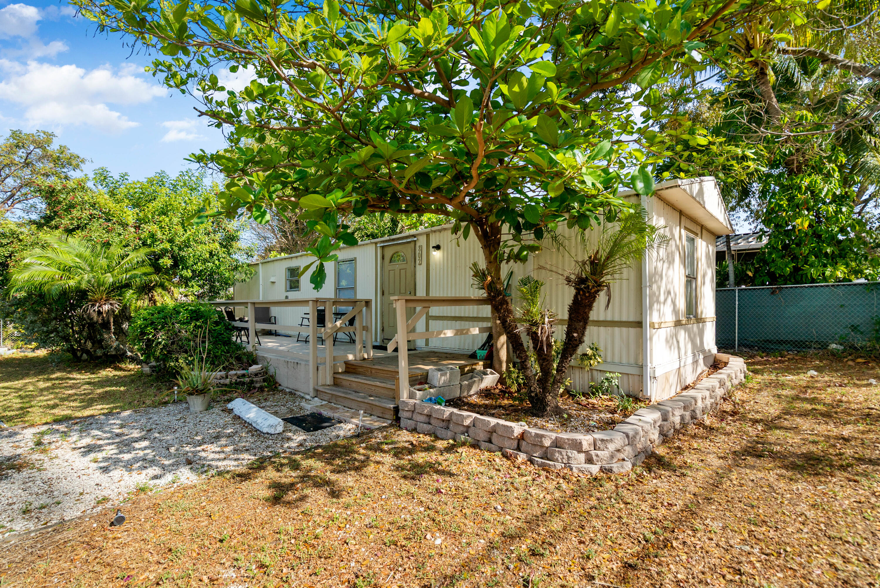 KEY LARGO, Florida, 33037, United States, 2 Bedrooms Bedrooms, ,2 BathroomsBathrooms,Residential,For Sale,1759382