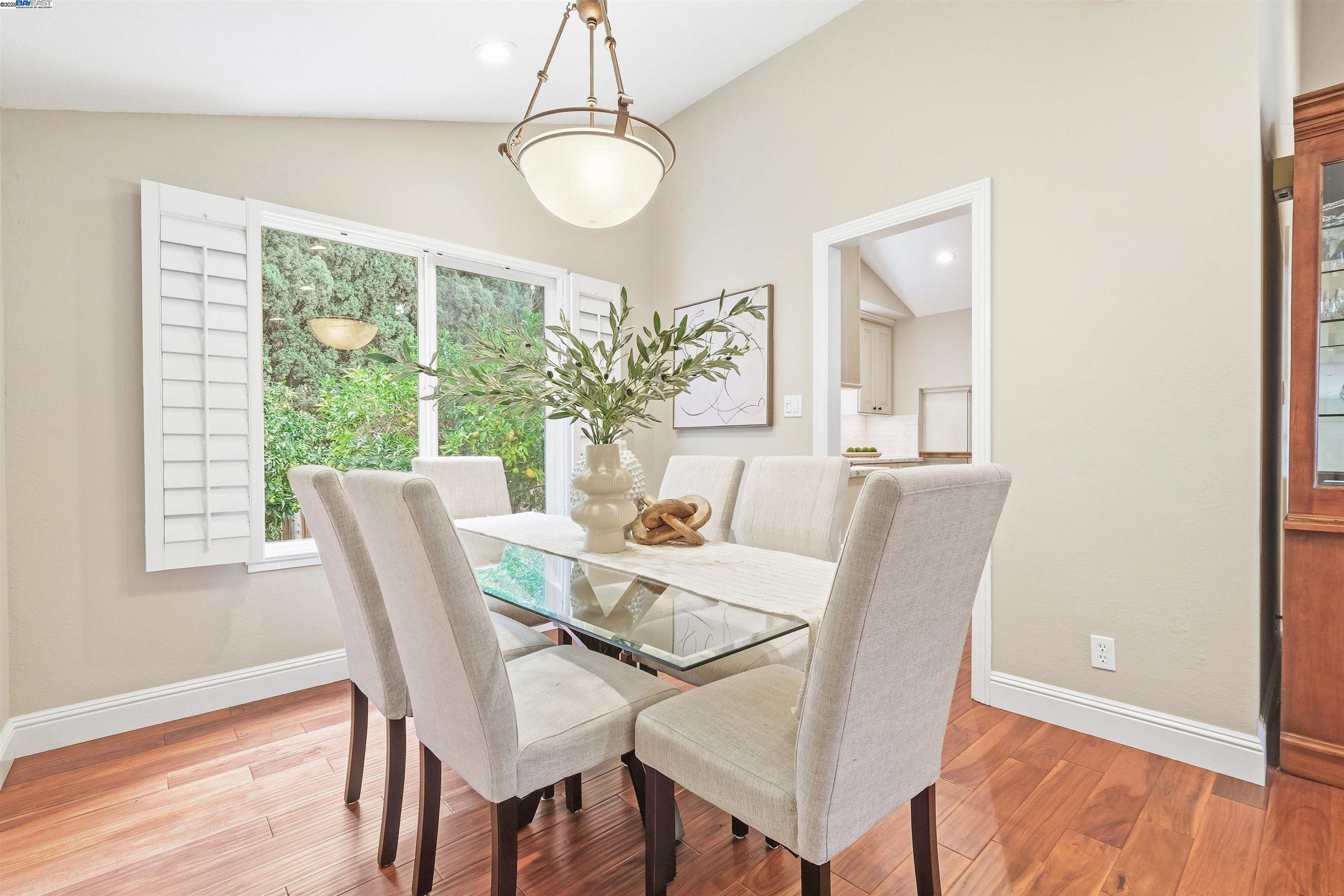 Fremont, California, 94536, United States, 4 Bedrooms Bedrooms, ,2 BathroomsBathrooms,Residential,For Sale,1990968