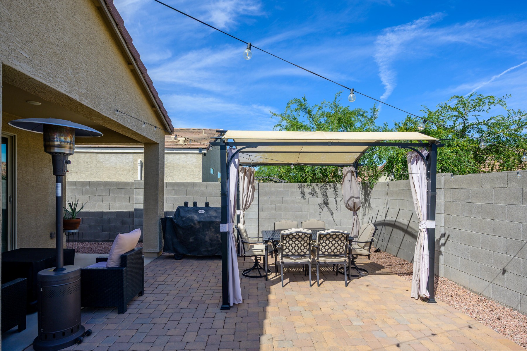  4240 W Coneflower Lane  San Tan Valley, AZ - 物件實景