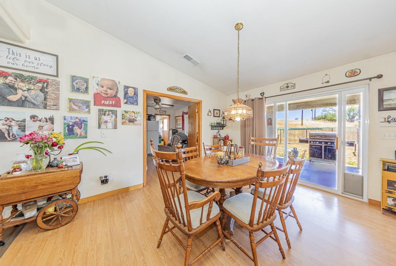 Raymond, California, 93653, United States, 4 Bedrooms Bedrooms, ,3 BathroomsBathrooms,Residential,For Sale,1976081