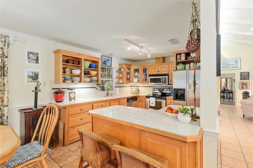 Newberry, Florida, 32669, United States, 3 Bedrooms Bedrooms, ,2 BathroomsBathrooms,Residential,For Sale,1847426