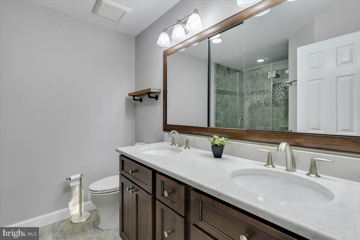 Reston, Virginia, 20194, United States, 3 Bedrooms Bedrooms, ,3 BathroomsBathrooms,Residential,For Sale,1989486