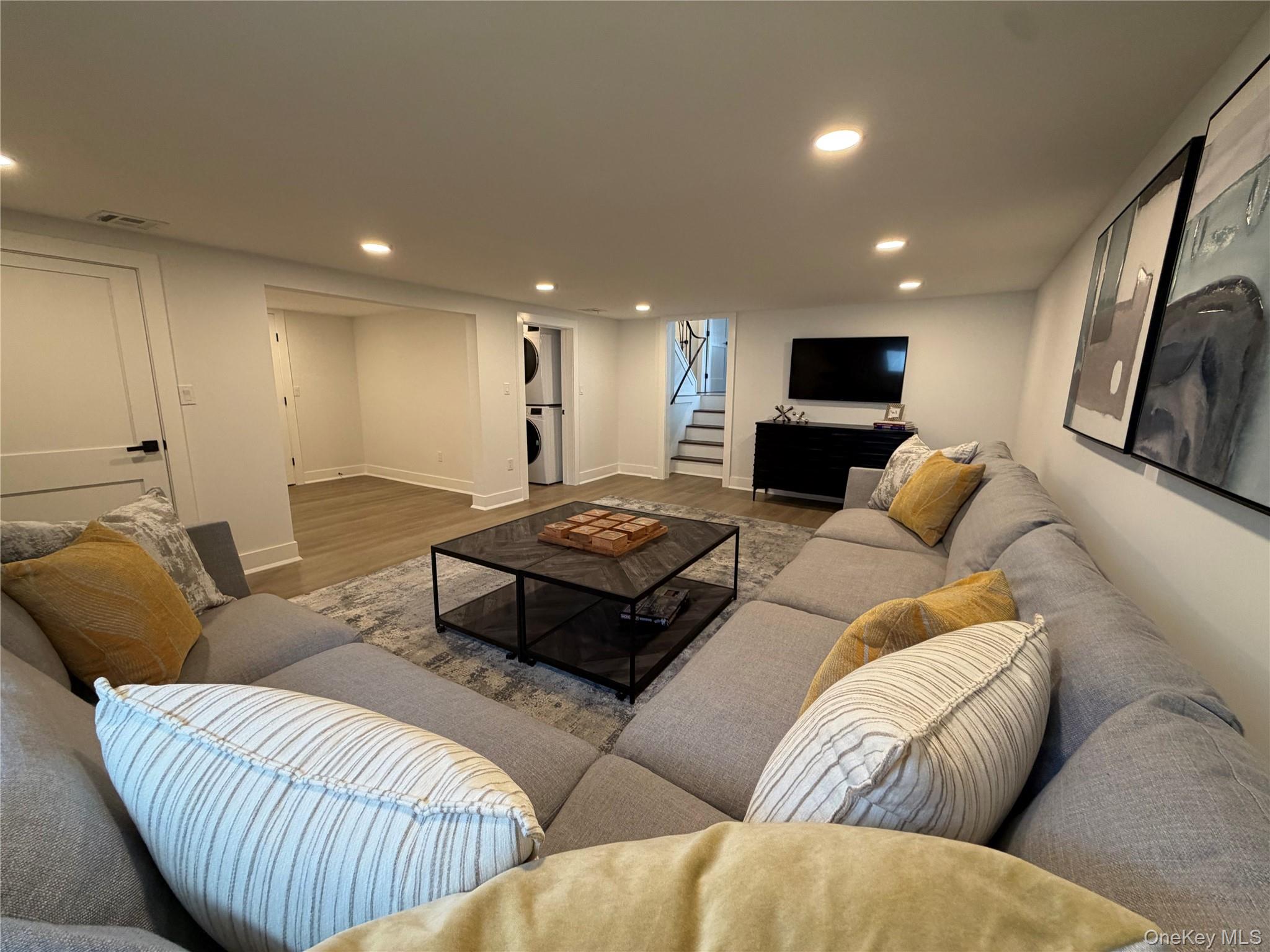  10 Flower Lane, Jericho, NY, 11753 - 物件實景
