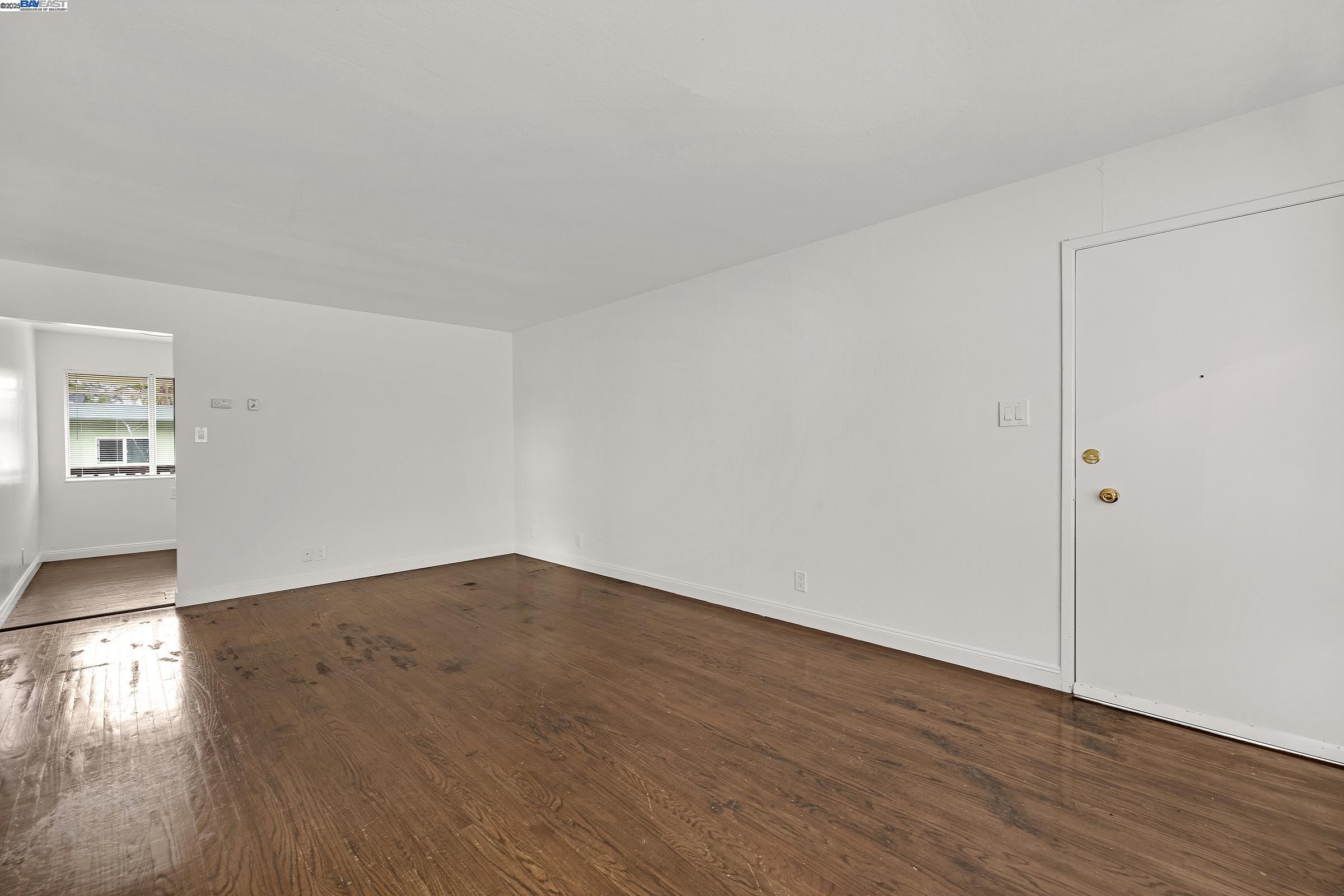 Oakland, California, 94605, United States, ,Residential,For Sale,2003092