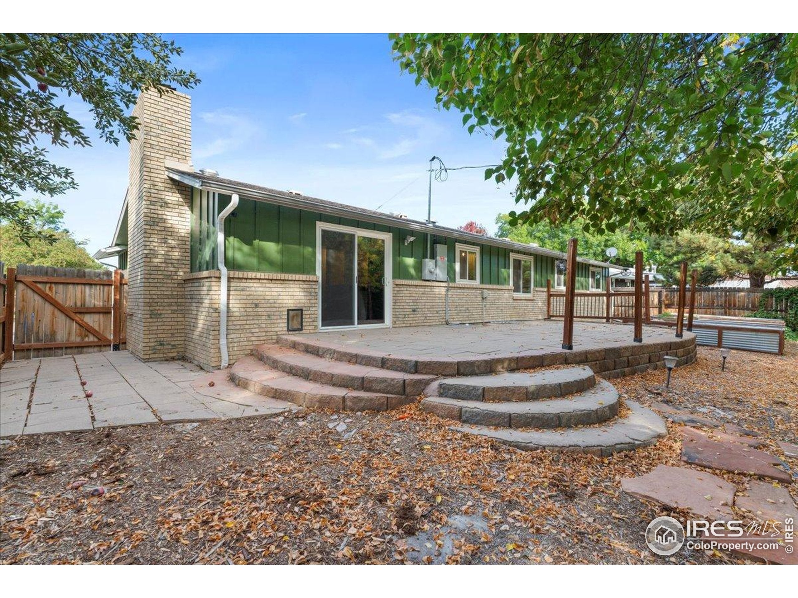 Loveland, Colorado, 80538, United States, 5 Bedrooms Bedrooms, ,1 BathroomBathrooms,Residential,For Sale,1988384