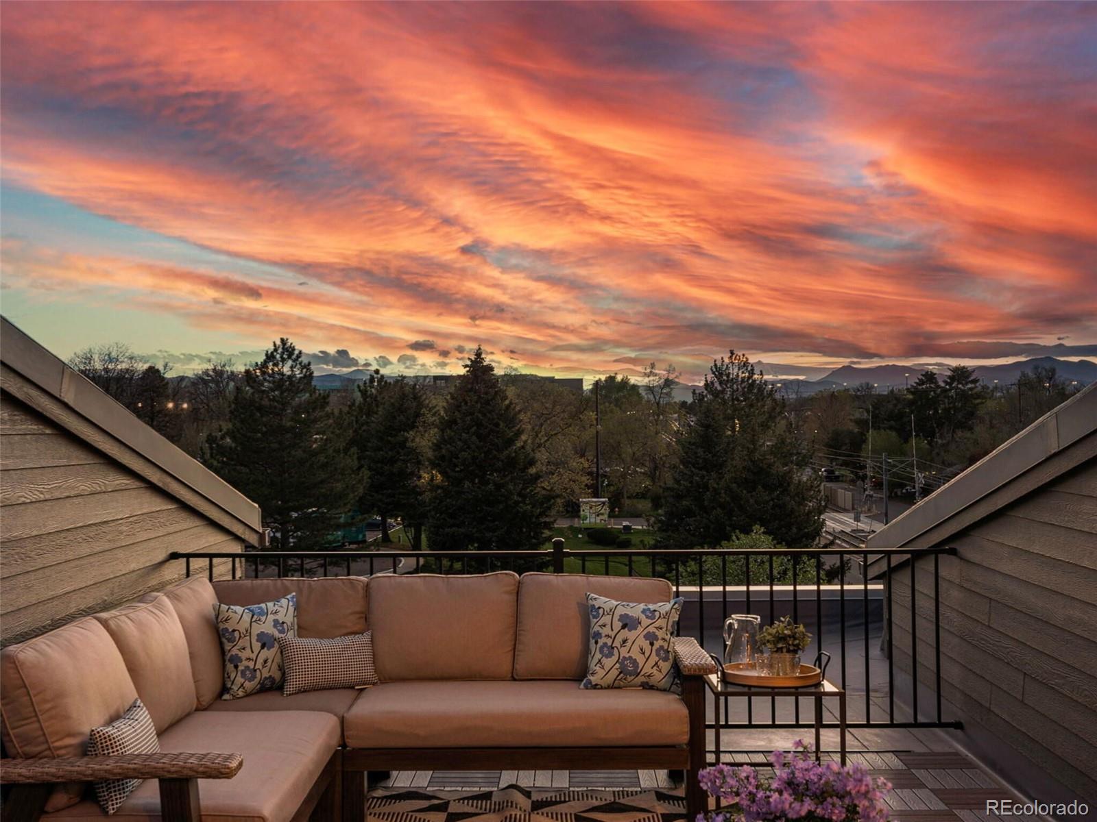 Lakewood, Colorado, 80214, United States, 3 Bedrooms Bedrooms, ,3 BathroomsBathrooms,Residential,For Sale,1866622