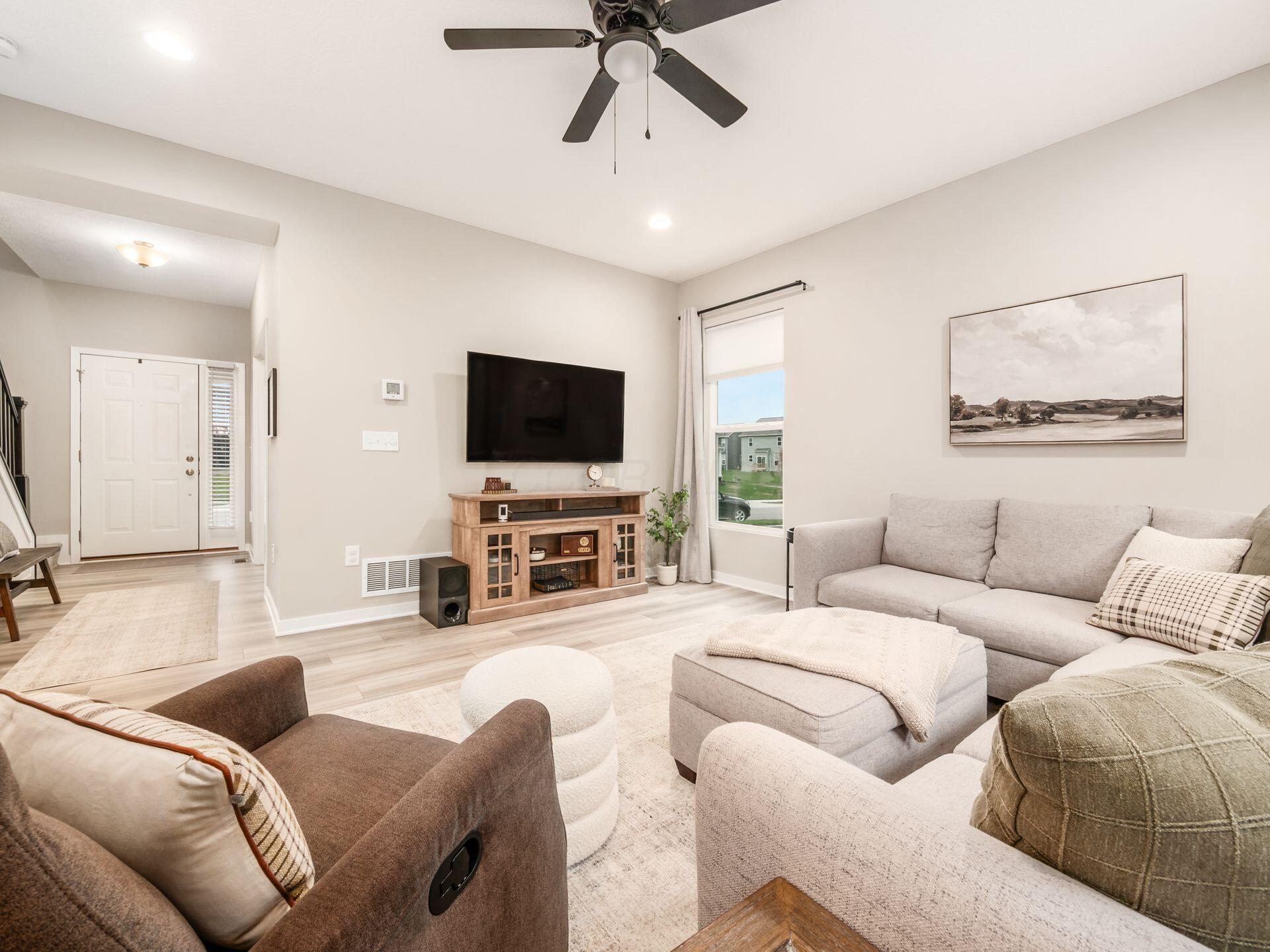 Powell, Ohio, 43065, United States, 3 Bedrooms Bedrooms, ,3 BathroomsBathrooms,Residential,For Sale,1970894