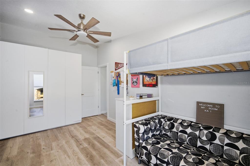 St Petersburg, Florida, 33703, United States, 3 Bedrooms Bedrooms, ,3 BathroomsBathrooms,Residential,For Sale,2014821
