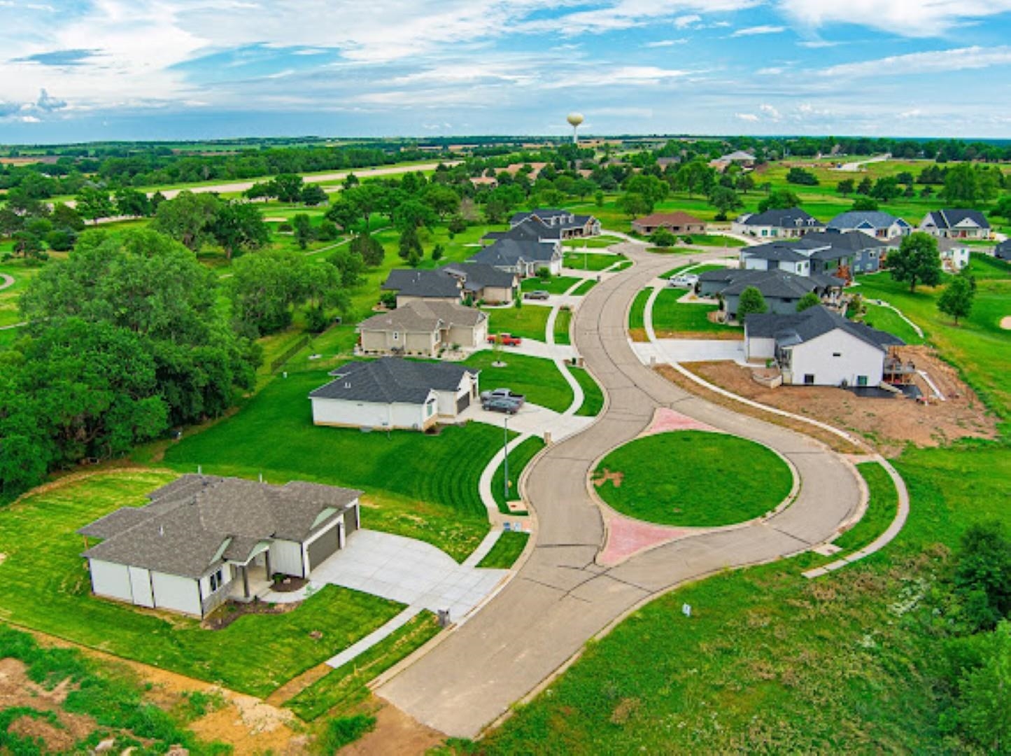 Salina, Kansas, 67401, United States, 5 Bedrooms Bedrooms, ,3 BathroomsBathrooms,Residential,For Sale,1737459