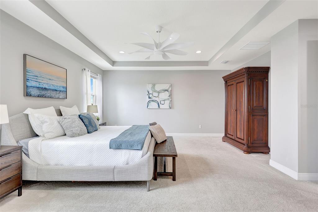Bradenton, Florida, 34212, United States, 5 Bedrooms Bedrooms, ,5 BathroomsBathrooms,Residential,For Sale,1917227