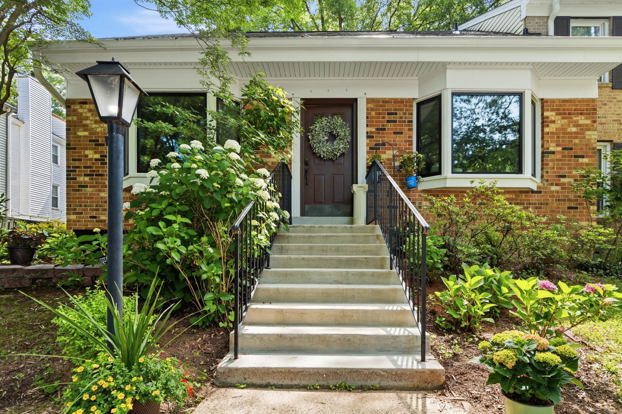  9913 Kingsbridge Drive, Fairfax, VA, 22031 - 物件實景