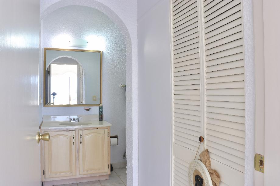 DE LA LANGOSTA, Guaymas, Sonora, 85506, Mexico, 3 Bedrooms Bedrooms, ,4 BathroomsBathrooms,Residential,For Sale,DE LA LANGOSTA,1610336