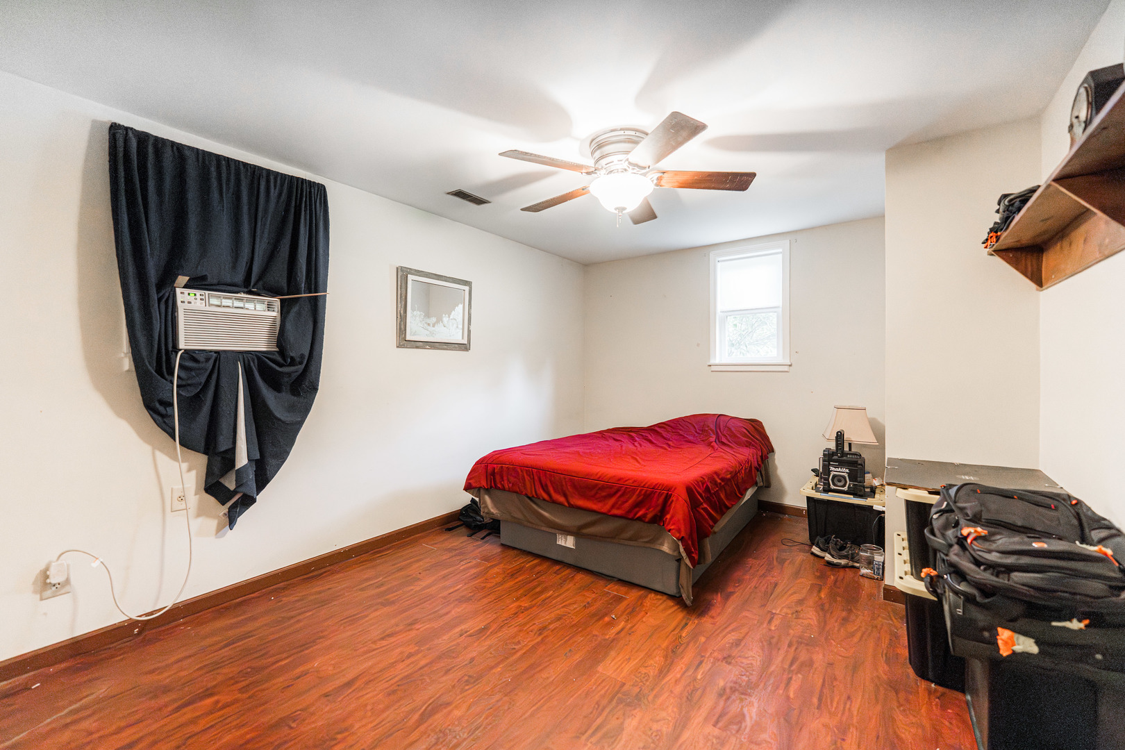 Hinckley, Illinois, 60520, United States, 3 Bedrooms Bedrooms, ,2 BathroomsBathrooms,Residential,For Sale,1921683