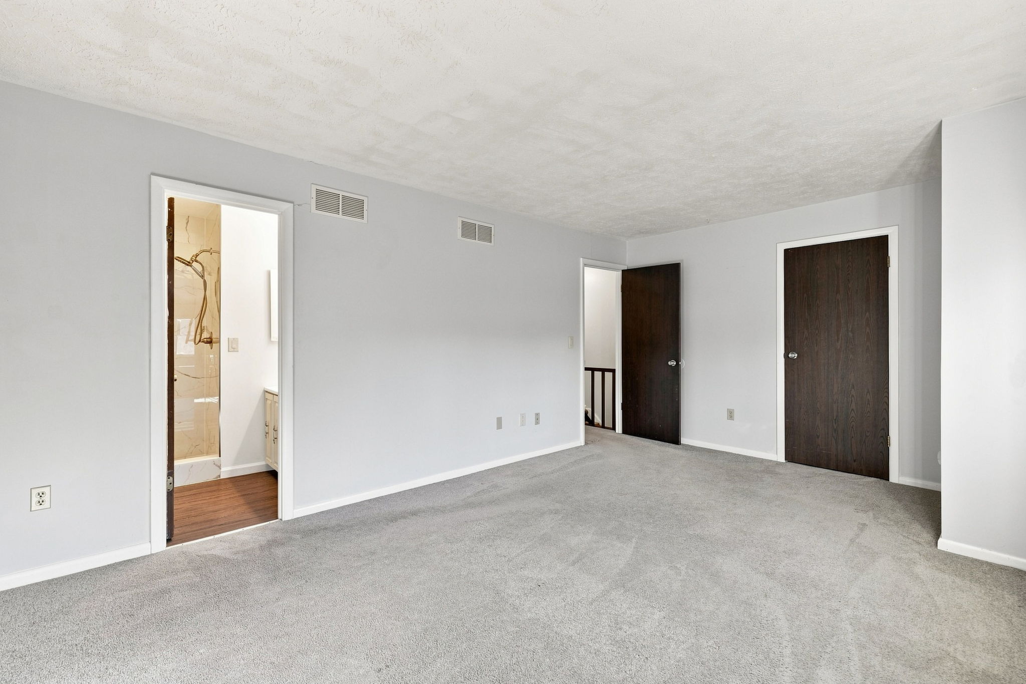  103 Springwater Court, Coraopolis, PA 15108 - 物件實景