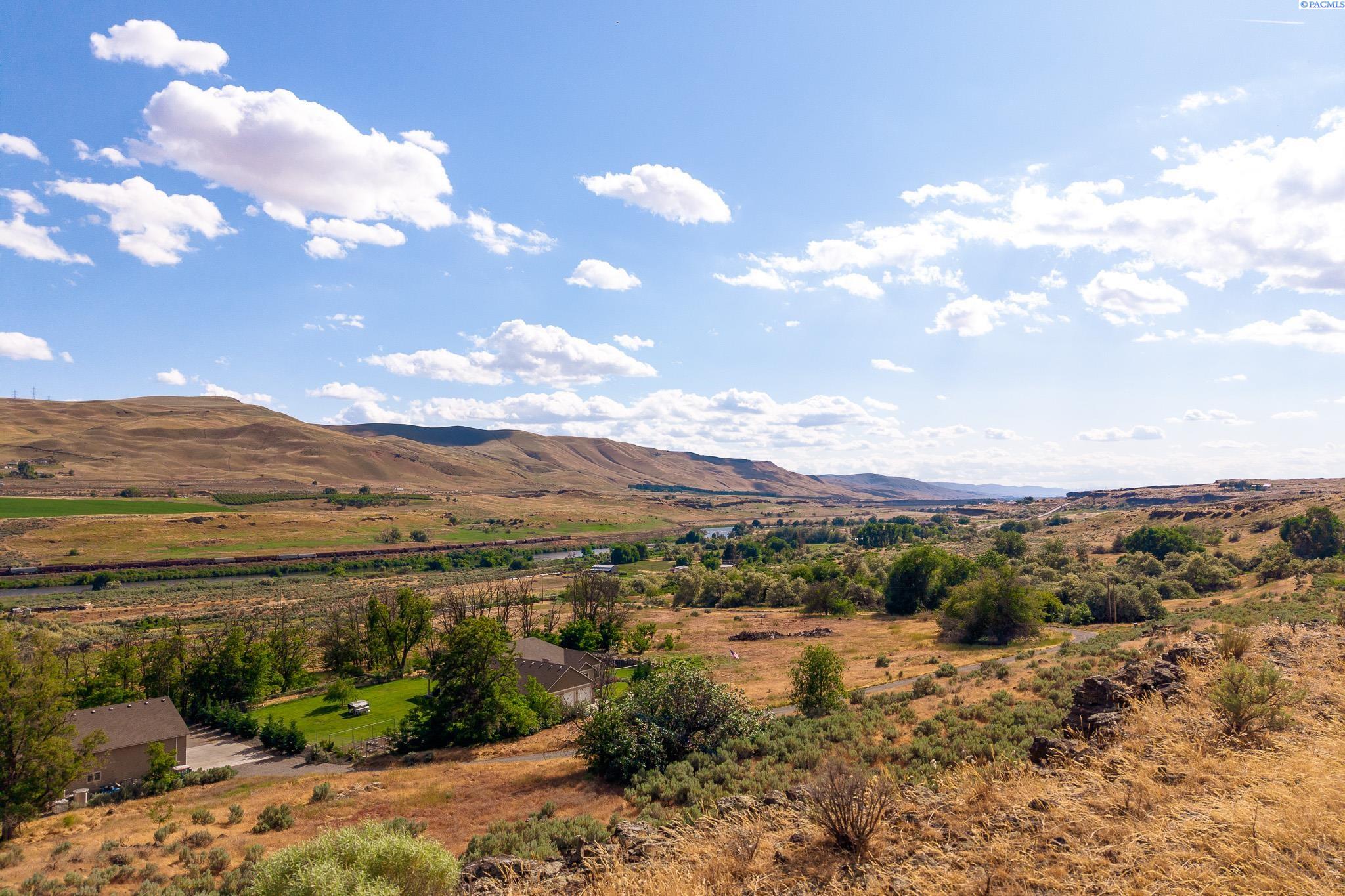 Benton City, Washington, 99320, United States, ,Residential,For Sale,1921283