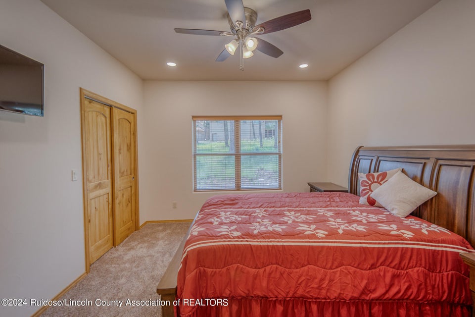 Ruidoso, New Mexico, 88345, United States, 4 Bedrooms Bedrooms, ,4 BathroomsBathrooms,Residential,For Sale,1921687