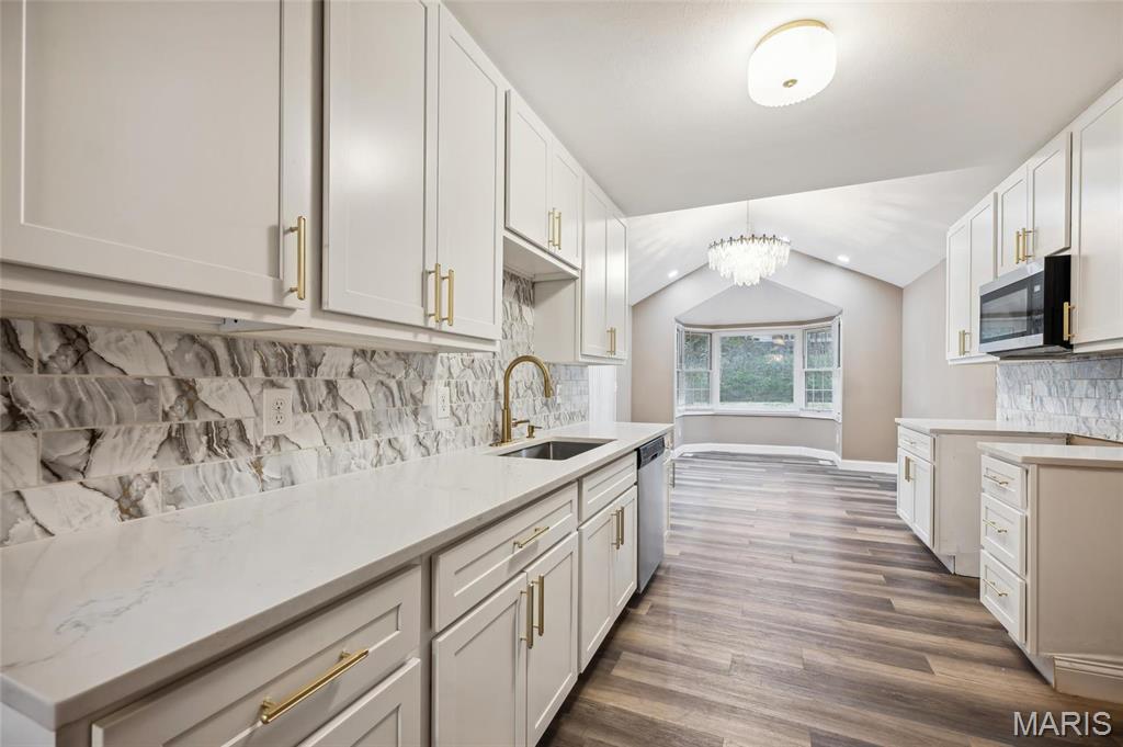 15 Chamblee Lane, St Louis, Missouri, 63141, United States, 4 Bedrooms Bedrooms, ,3 BathroomsBathrooms,Residential,For Sale,15 Chamblee Lane,1659866