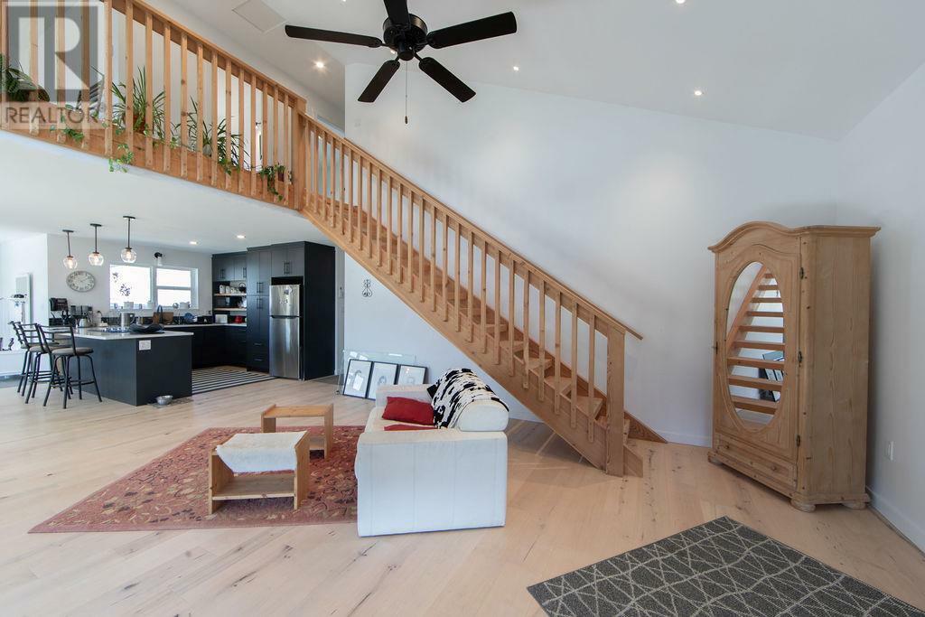 NAKUSP, British Columbia, V0G 1R0, CA, 3 Bedrooms Bedrooms, ,2 BathroomsBathrooms,Residential,For Sale,1836851