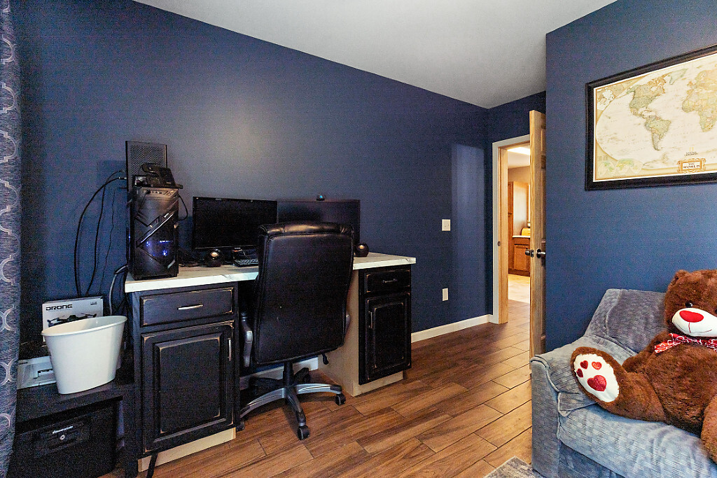 Madison, Maine, 04950, United States, 3 Bedrooms Bedrooms, ,3 BathroomsBathrooms,Residential,For Sale,1898697