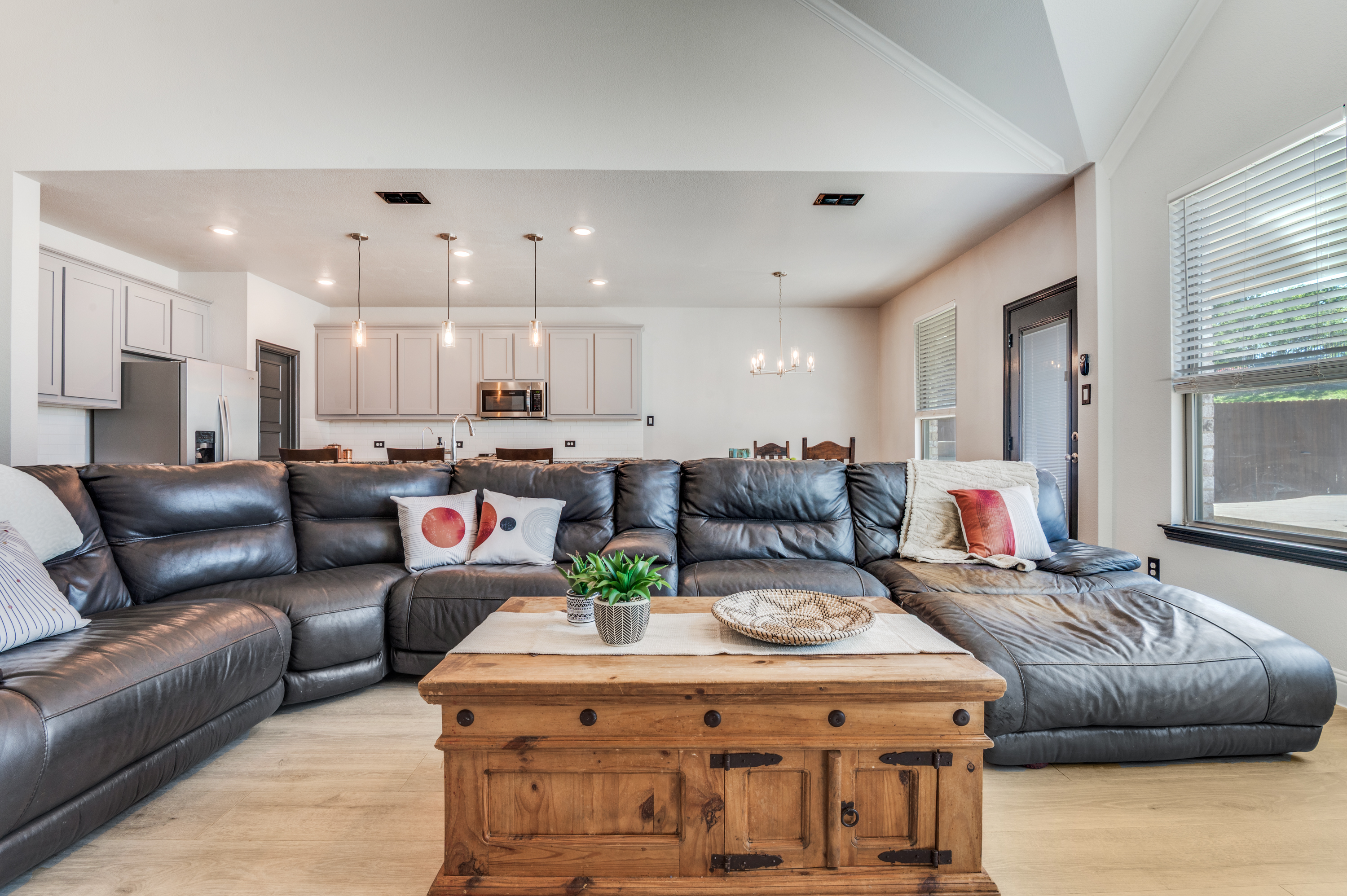  Burleson Beauty with Backyard Fun - 物件實景