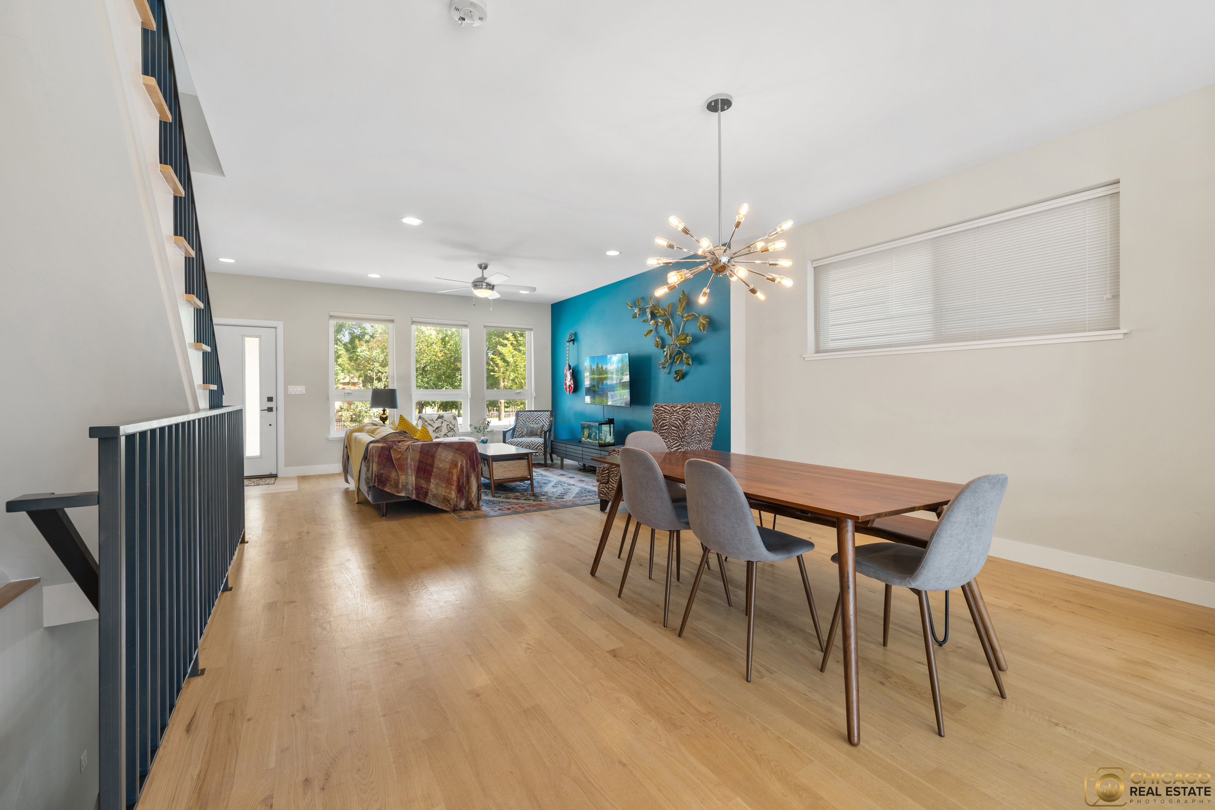 Chicago, Illinois, 60608, United States, 4 Bedrooms Bedrooms, ,4 BathroomsBathrooms,Residential,For Sale,1914075