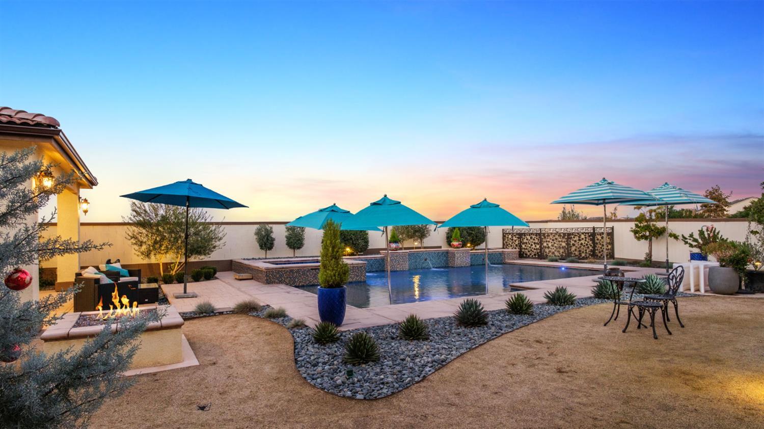 Clovis, California, 93619, United States, 6 Bedrooms Bedrooms, ,4 BathroomsBathrooms,Residential,For Sale,2005151