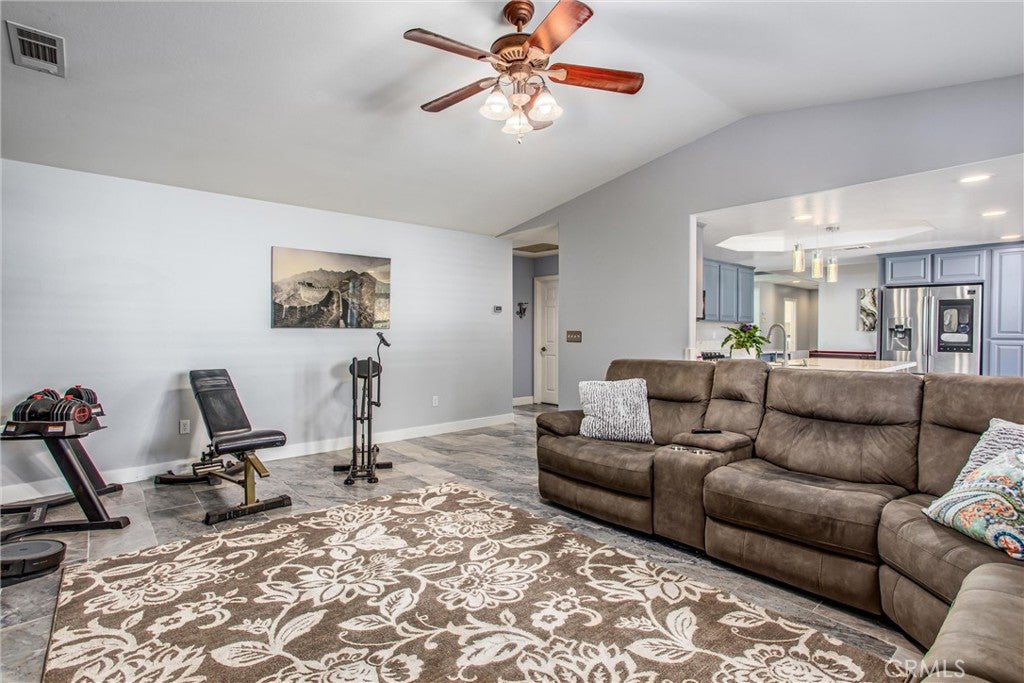 Yucaipa, California, 92399, United States, 5 Bedrooms Bedrooms, ,3 BathroomsBathrooms,Residential,For Sale,1980066