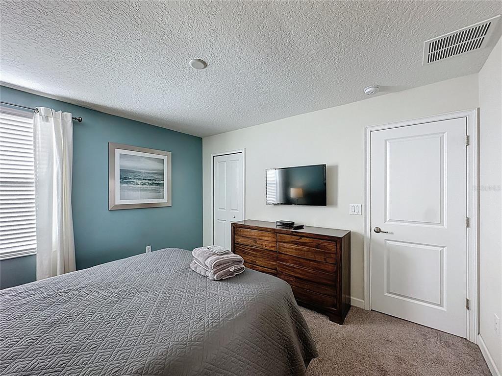 Davenport, Florida, 33896, United States, 8 Bedrooms Bedrooms, ,5 BathroomsBathrooms,Residential,For Sale,1992116