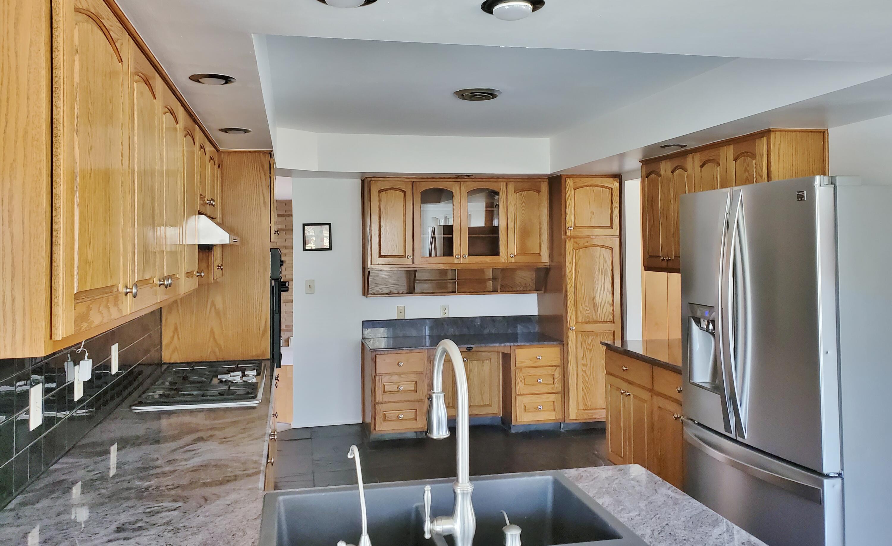 Michigan City, Indiana, 46360, United States, 5 Bedrooms Bedrooms, ,1 BathroomBathrooms,Residential,For Sale,1743643