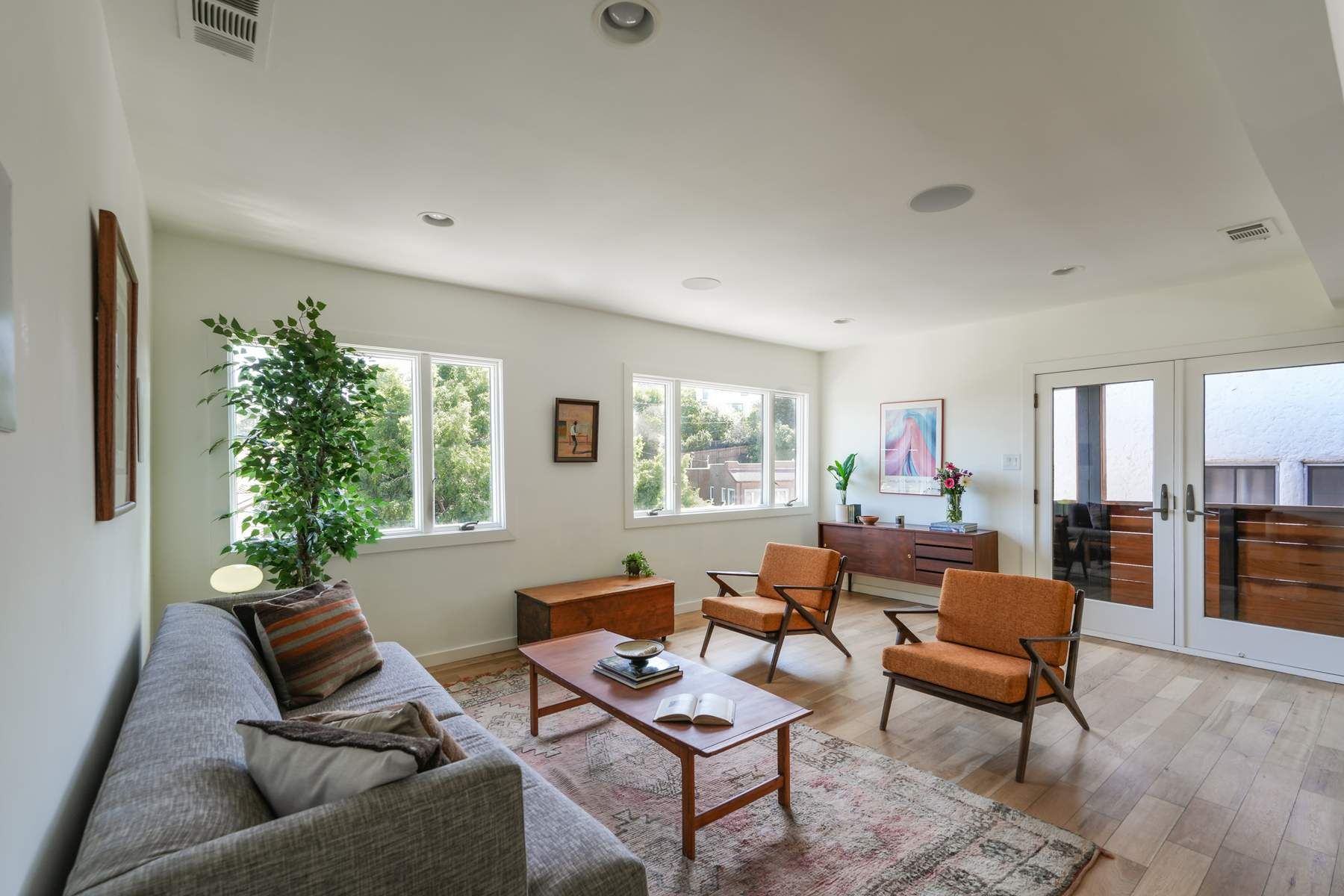  1601 Redesdale Avenue - 物件實景