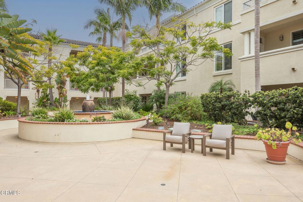 Oxnard, California, 93035, United States, 2 Bedrooms Bedrooms, ,3 BathroomsBathrooms,Residential,For Sale,1982158