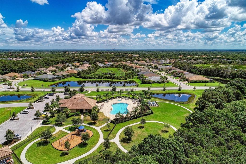 Bradenton, Florida, 34212, United States, 2 Bedrooms Bedrooms, ,2 BathroomsBathrooms,Residential,For Sale,1891618