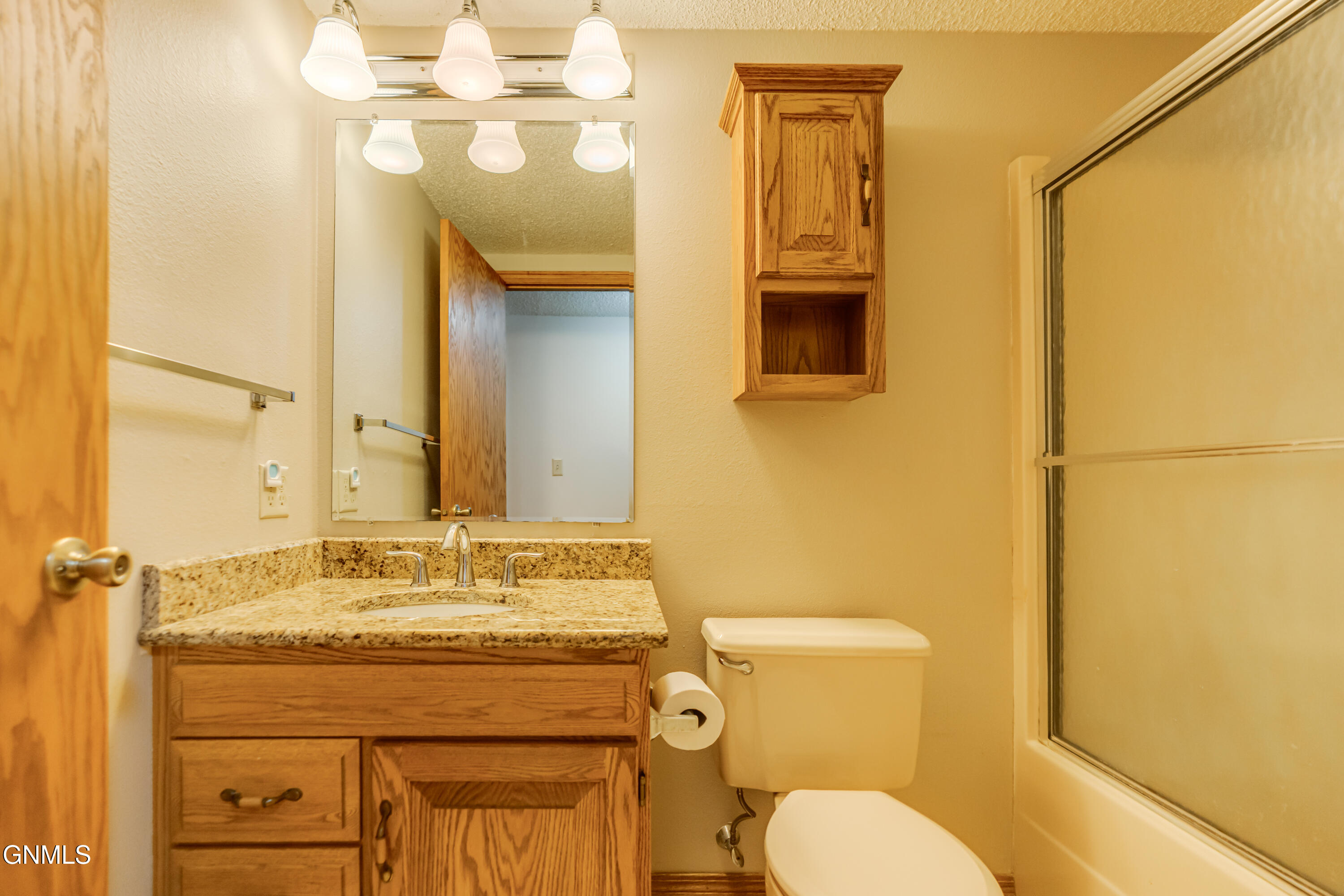 Bismarck, North Dakota, 58503, United States, 3 Bedrooms Bedrooms, ,3 BathroomsBathrooms,Residential,For Sale,1937485