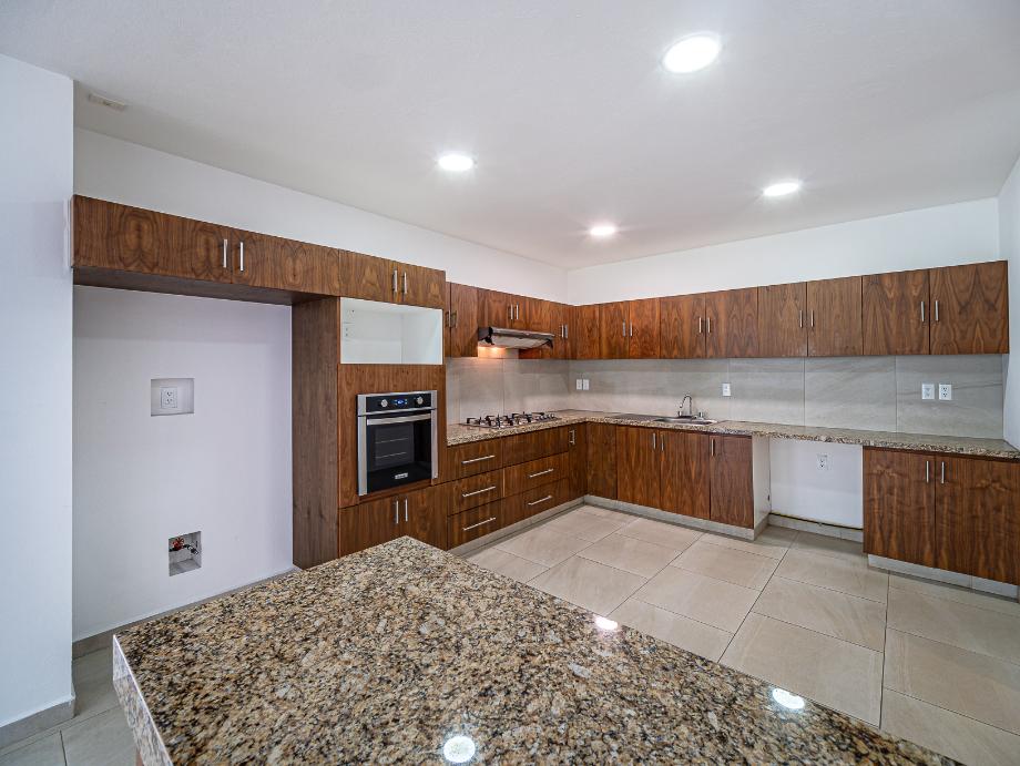 Huixquilucan, Estado de méxico, 52779, Mexico, 3 Bedrooms Bedrooms, ,3 BathroomsBathrooms,Residential,For Sale,1926381