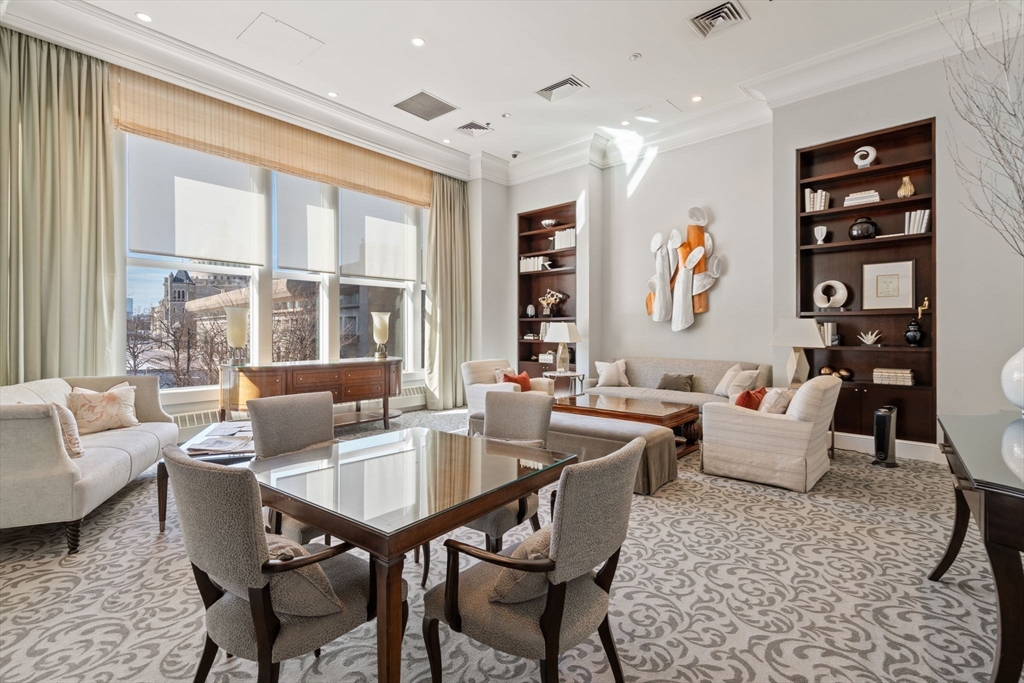 Boston, Massachusetts, 02199, United States, 3 Bedrooms Bedrooms, ,3 BathroomsBathrooms,Residential,For Sale,1940659