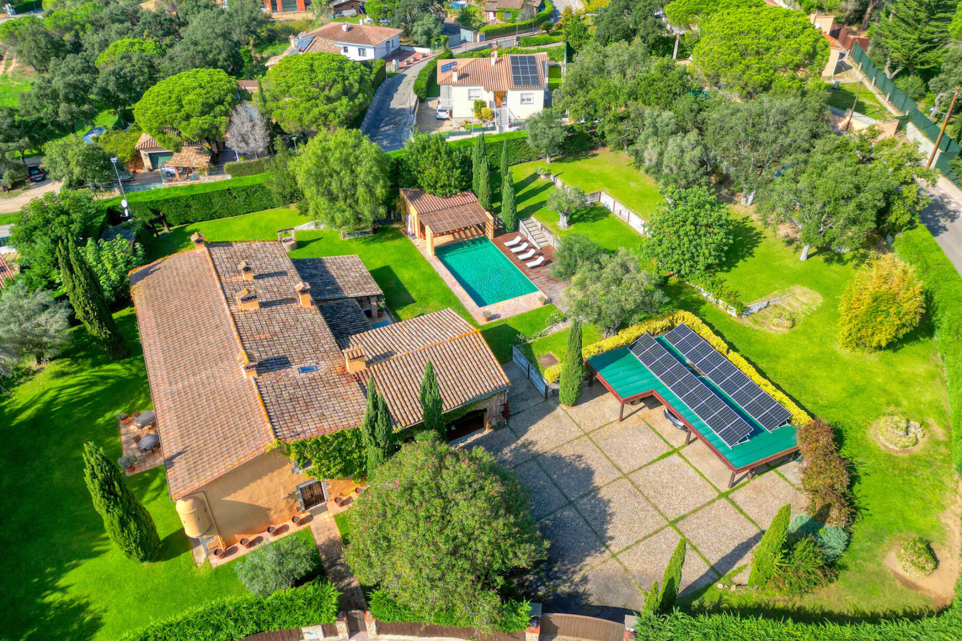  16th century farmhouse restored with charm and modernity in Santa Cristina d
