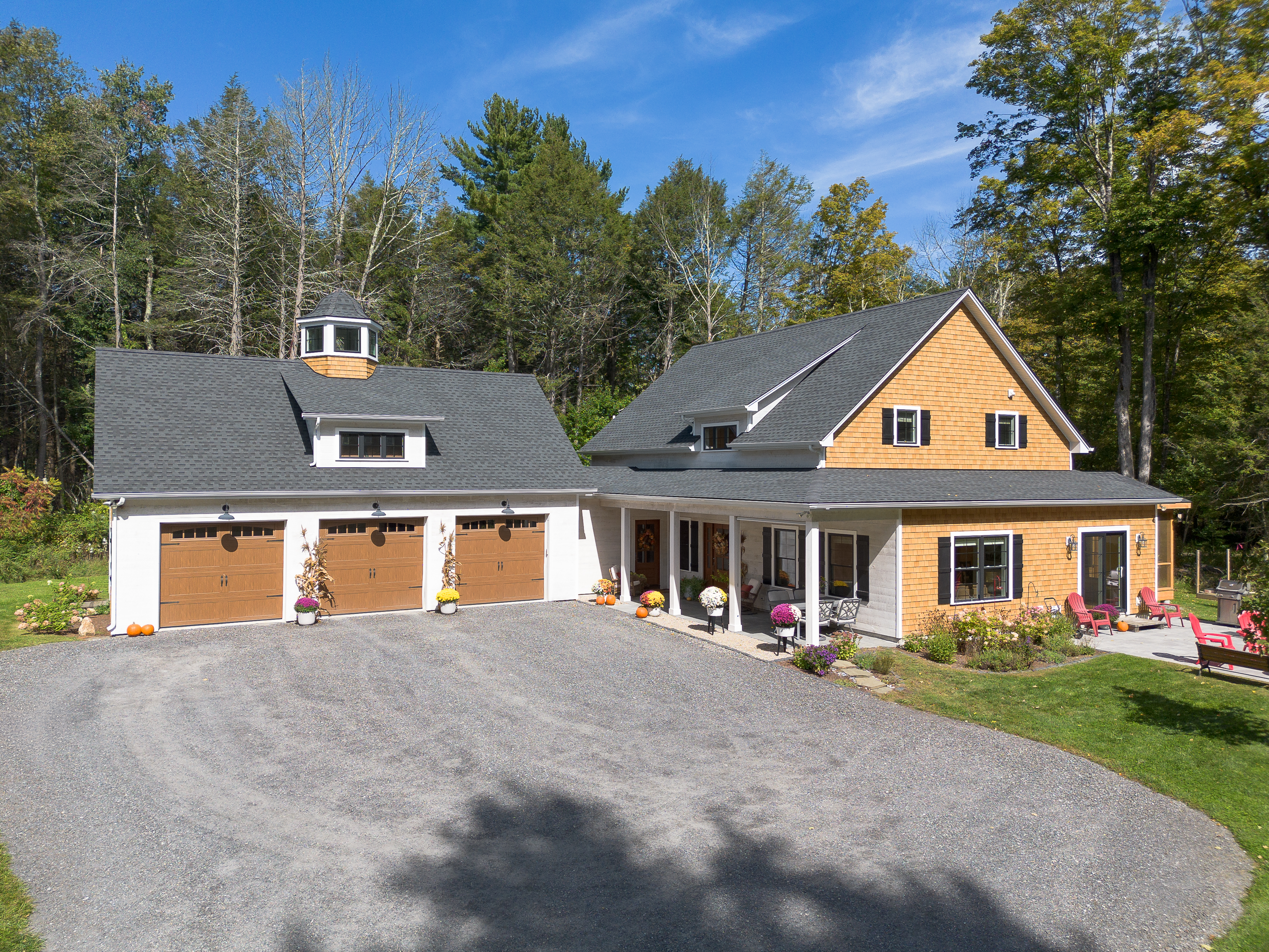  2022 Custom Craftsman: Main-Level Living, In-Law Suite, & Mountain Proximity - 物件實景