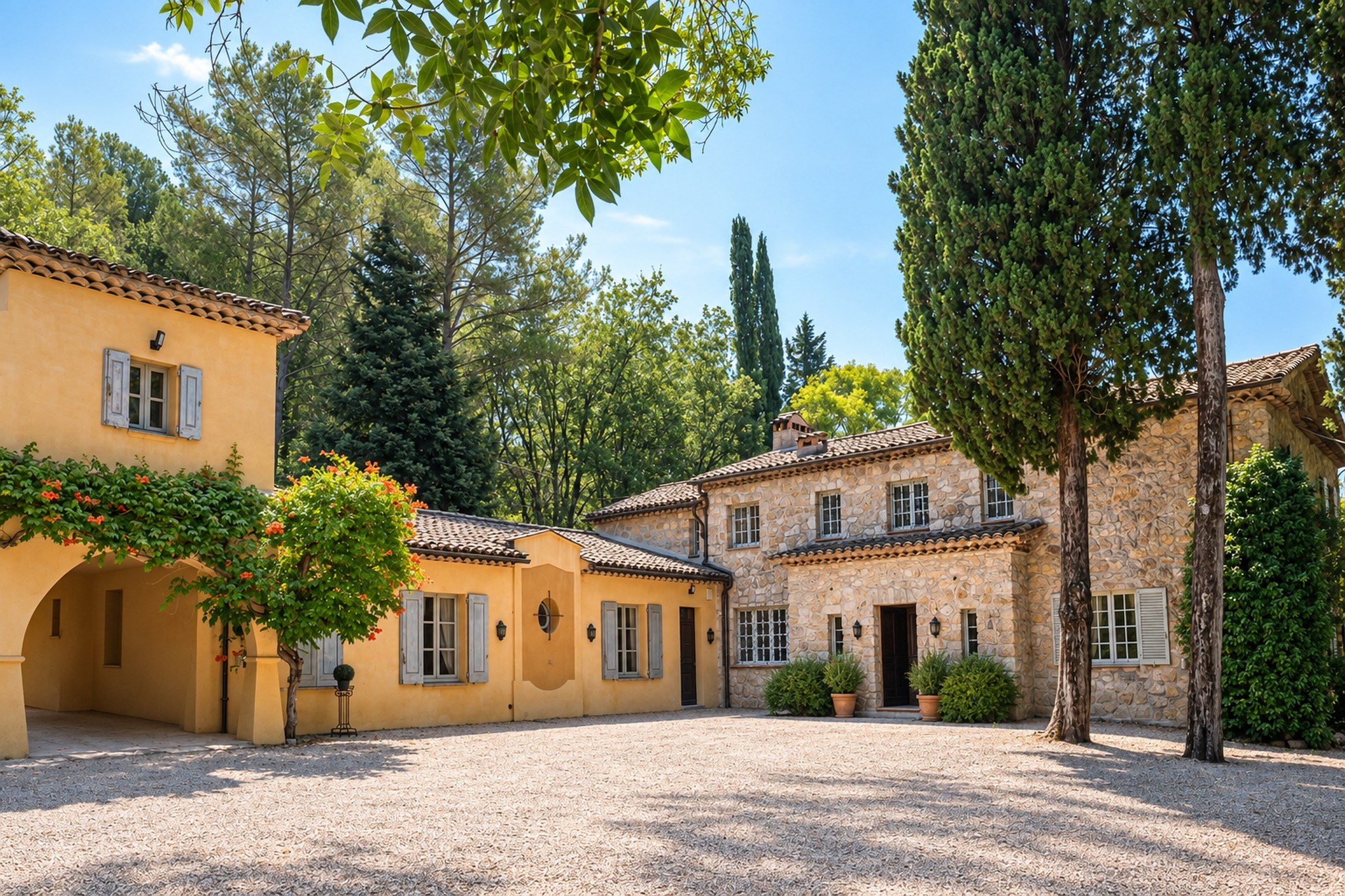  Châteauneuf-Grasse historic stone farmhouse estate with 3 hectares land, pool a… - 物件實景