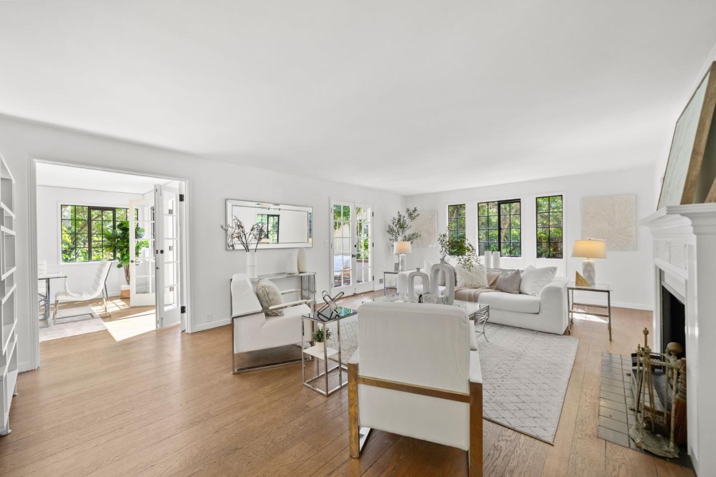 Palo Alto, California, 94301, United States, 4 Bedrooms Bedrooms, ,4 BathroomsBathrooms,Residential,For Sale,1837921
