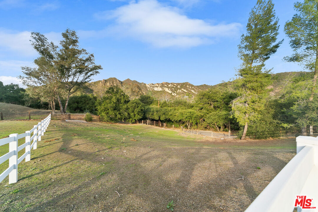 Calabasas, California, 91302, United States, 3 Bedrooms Bedrooms, ,2 BathroomsBathrooms,Residential,For Sale,1723181