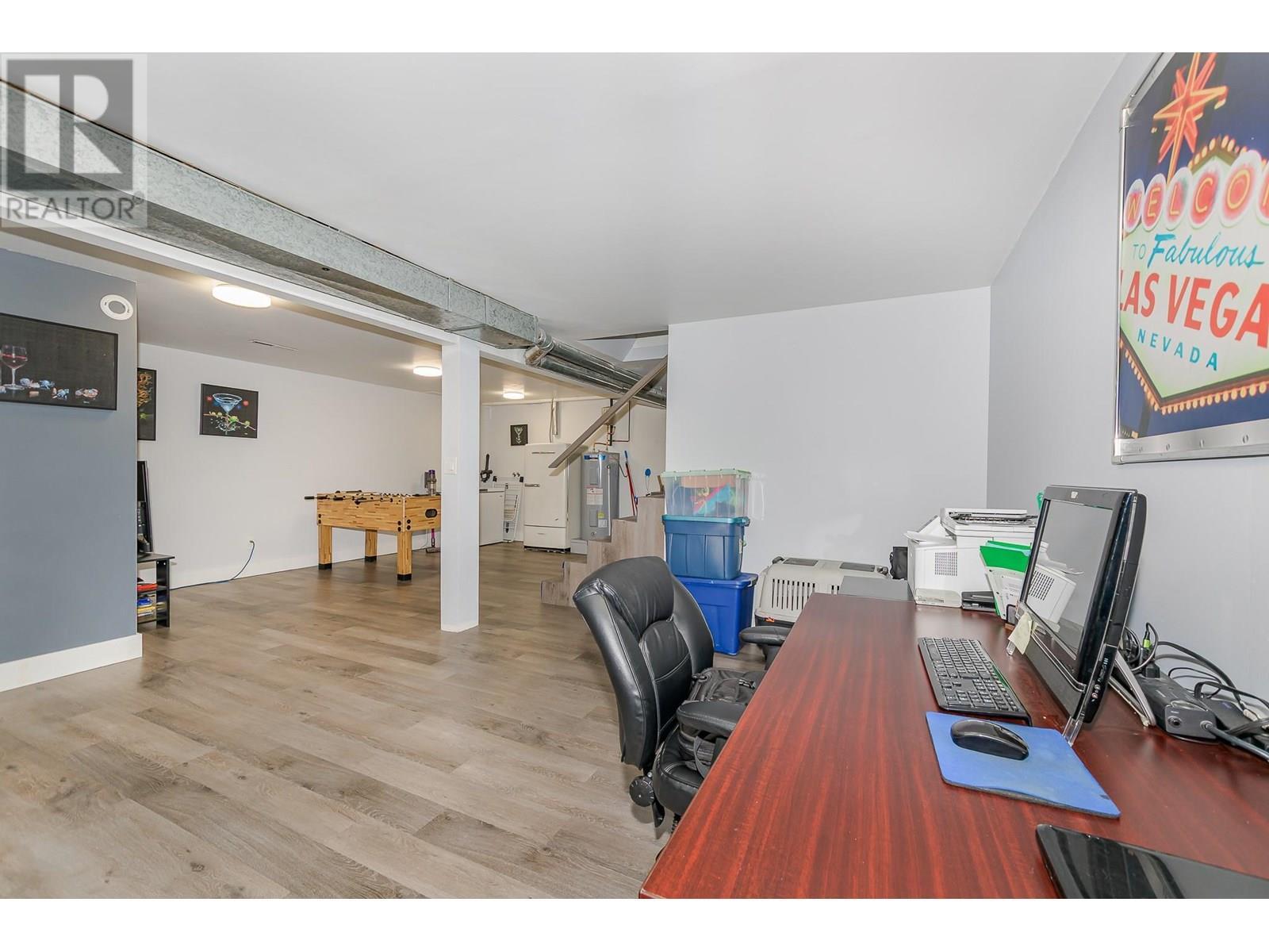 SICAMOUS, British Columbia, V0E 2V4, CA, 3 Bedrooms Bedrooms, ,2 BathroomsBathrooms,Residential,For Sale,1903862