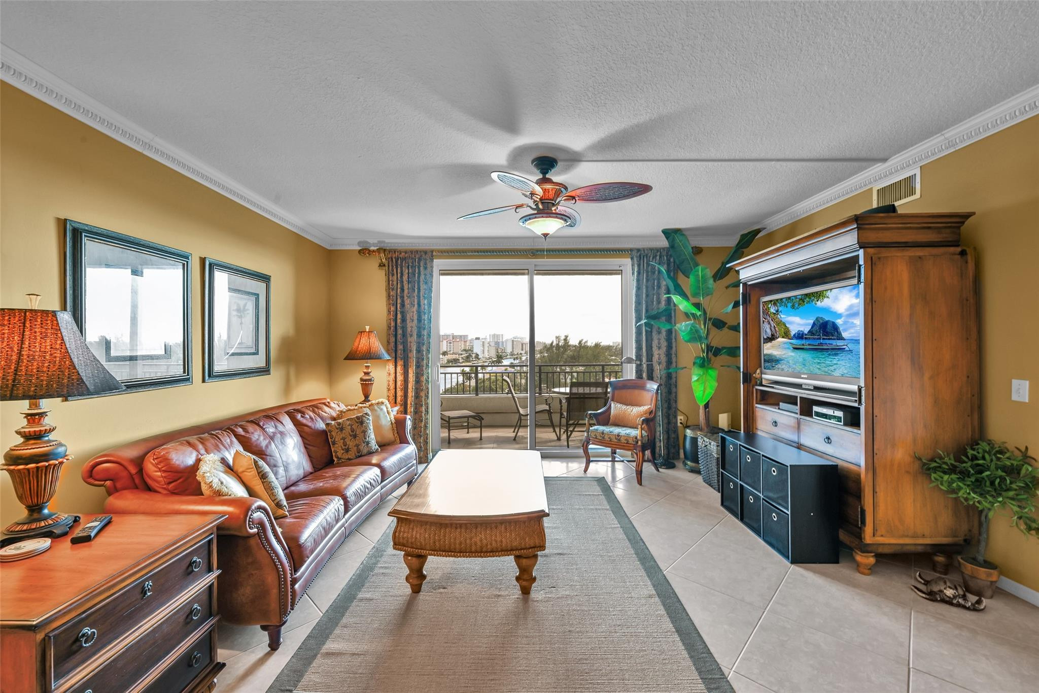 Pompano Beach, Florida, 33062, United States, 2 Bedrooms Bedrooms, ,3 BathroomsBathrooms,Residential,For Sale,2024404