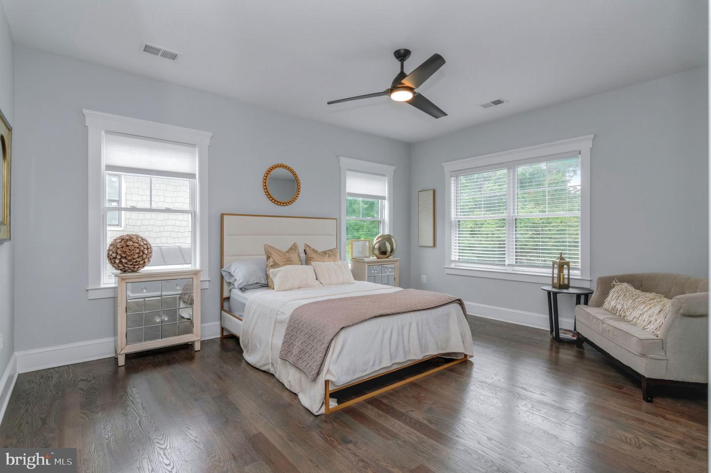 Fairfax, Virginia, 22030, United States, 6 Bedrooms Bedrooms, ,7 BathroomsBathrooms,Residential,For Sale,1997396