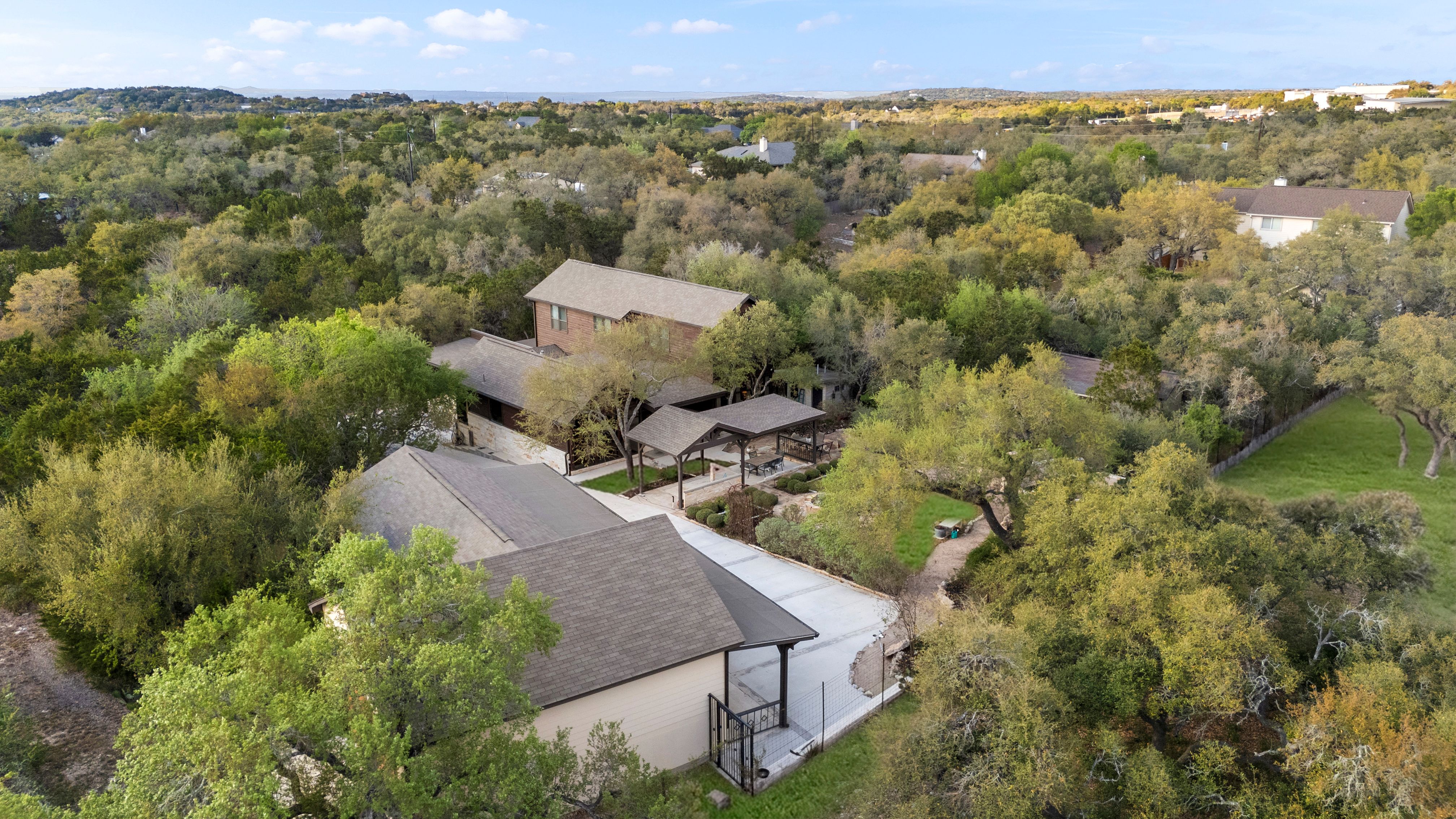  Spring Branch Luxury on 2.3 Acres - 物件實景