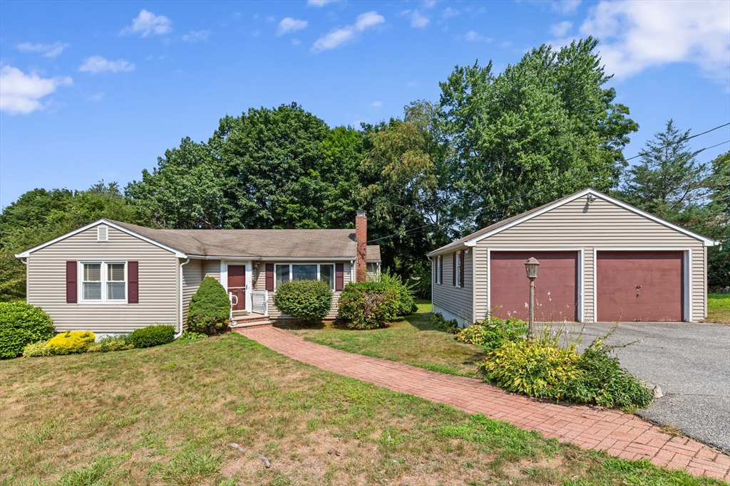 Lynnfield, Massachusetts, 01940, United States, 3 Bedrooms Bedrooms, ,1 BathroomBathrooms,Residential,For Sale,1911042