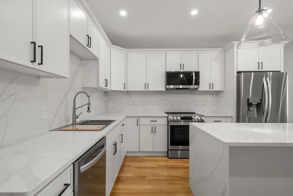 Boston, Massachusetts, 02125, United States, 22 Bedrooms Bedrooms, ,16 BathroomsBathrooms,Residential,For Sale,2000677